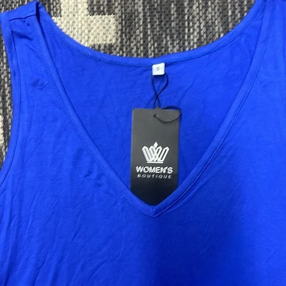 BNWT Women’s Boutique Small Dress - Picture 2 of 2